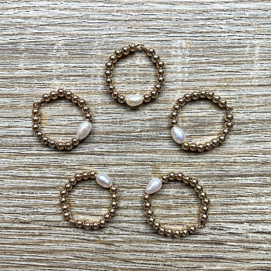 bague-perle-blanche-plaque-or