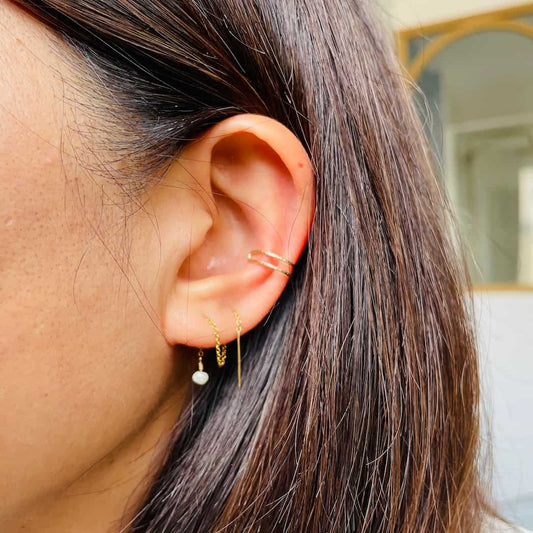 Bijou d’oreille chaîne perle blanche Sara