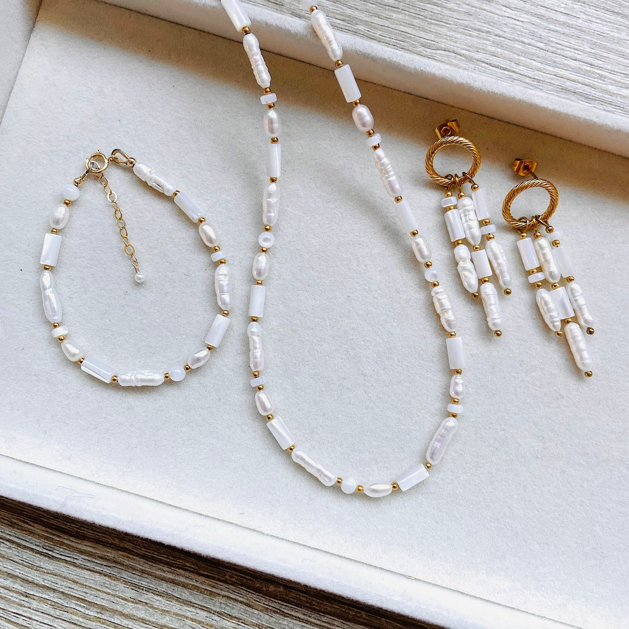 bijoux-perles-blanches-nacre-juliette