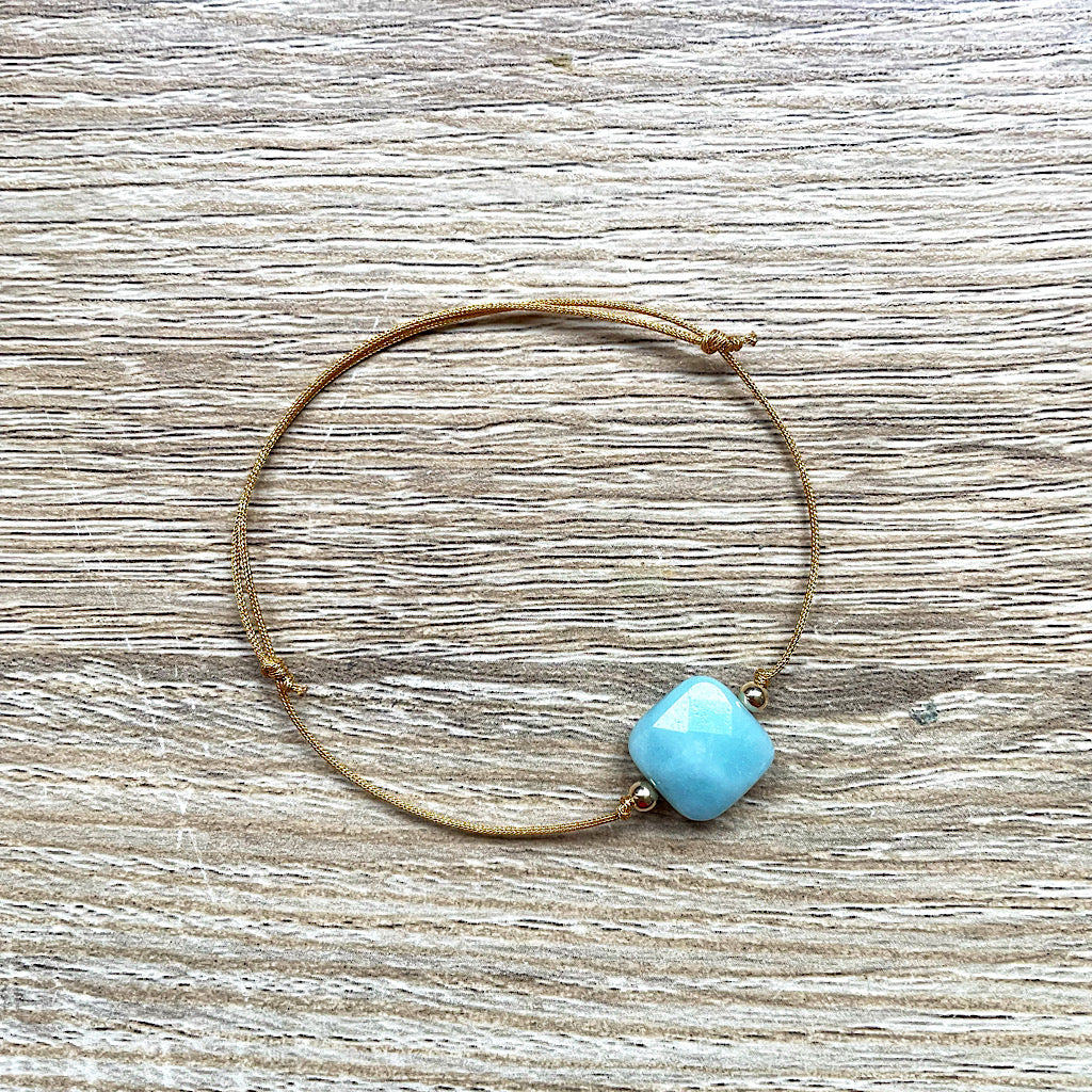 bracelet-amazonite-carre-dore