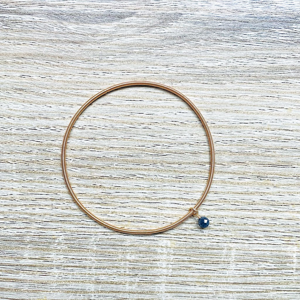 bracelet-jonc-septembre-saphir-dore