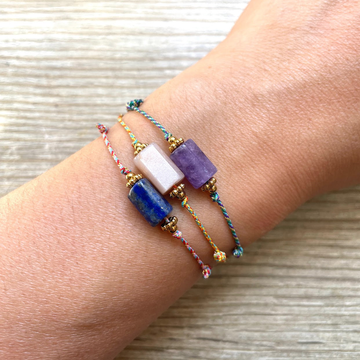 bracelet-lien-coulissant-pierre-naturelle-poignet