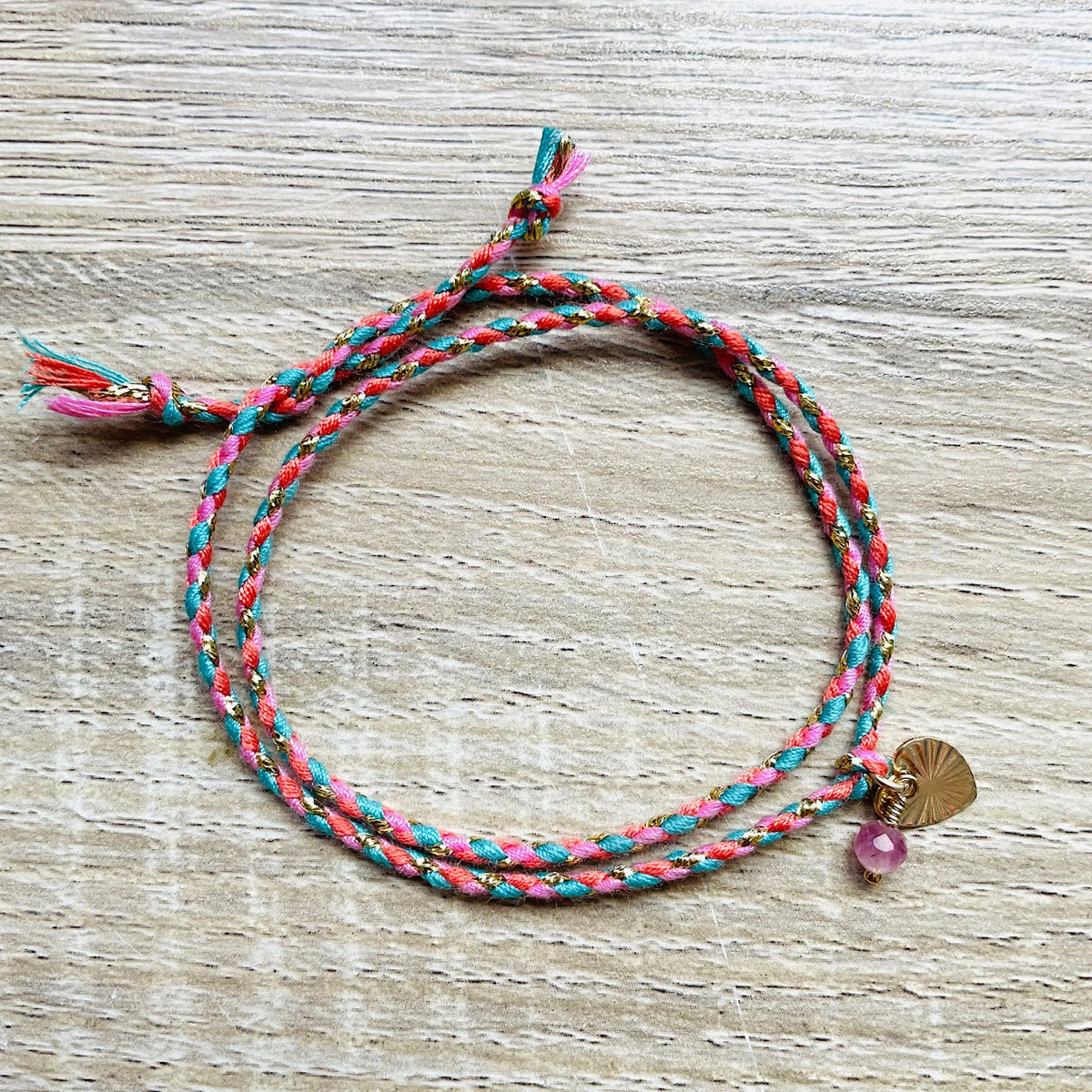 bracelet-nouer-multicolore-tourmaline-rose-plaque-or