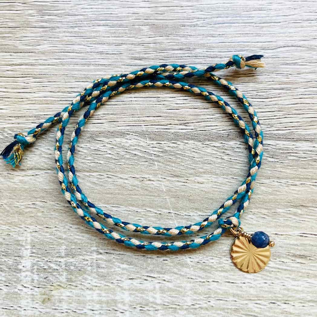 Bracelet en Saphir bleu, pierre de naissance du mois de Septembre