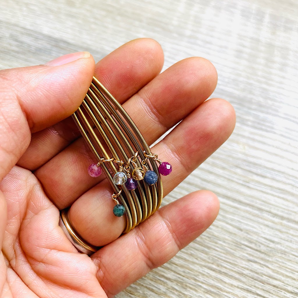 bracelets-joncs-7-chakras-main