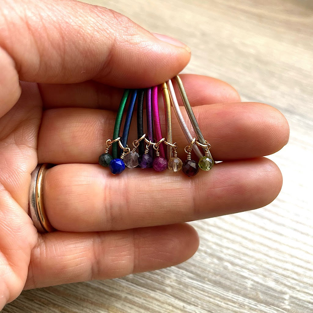 bracelets-joncs-pierres-naturelles-multicolores-zoom