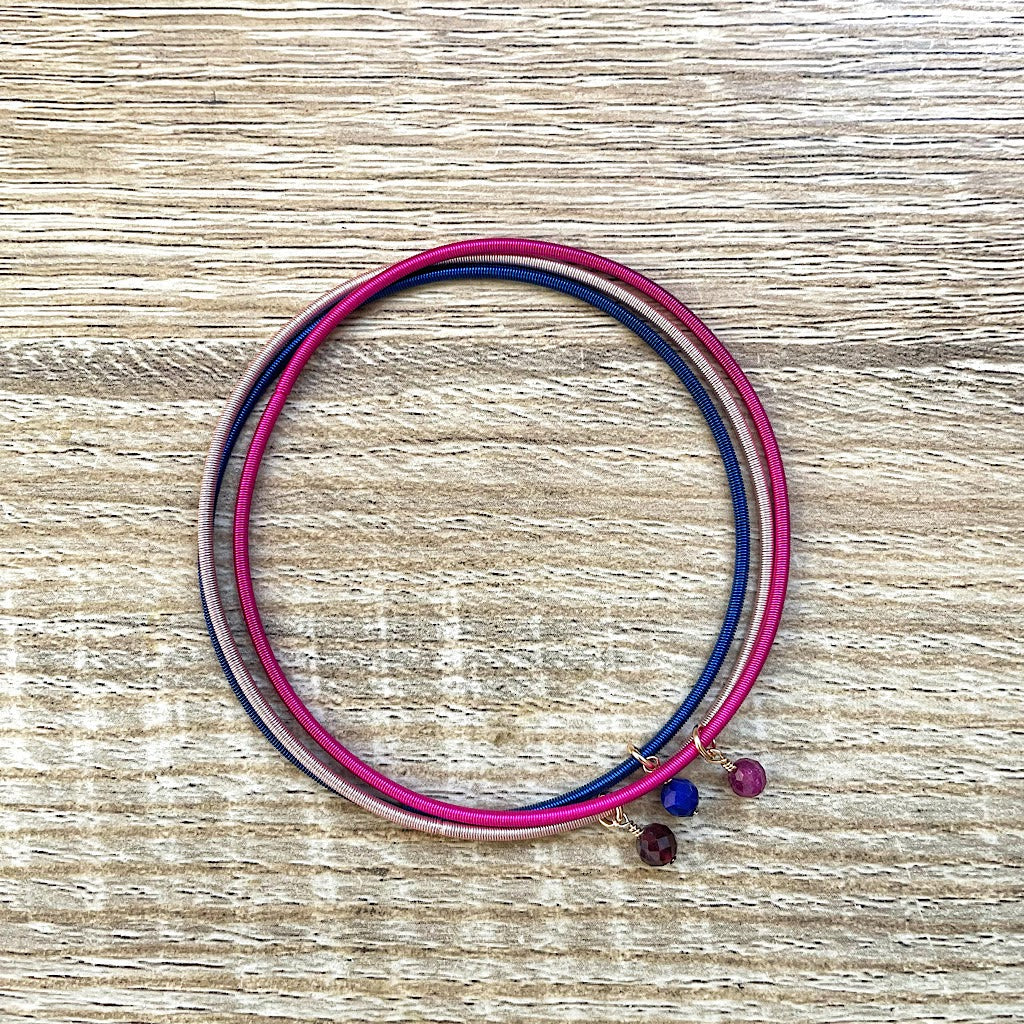bracelets-joncs-pierres-naturelles-rose-bleu