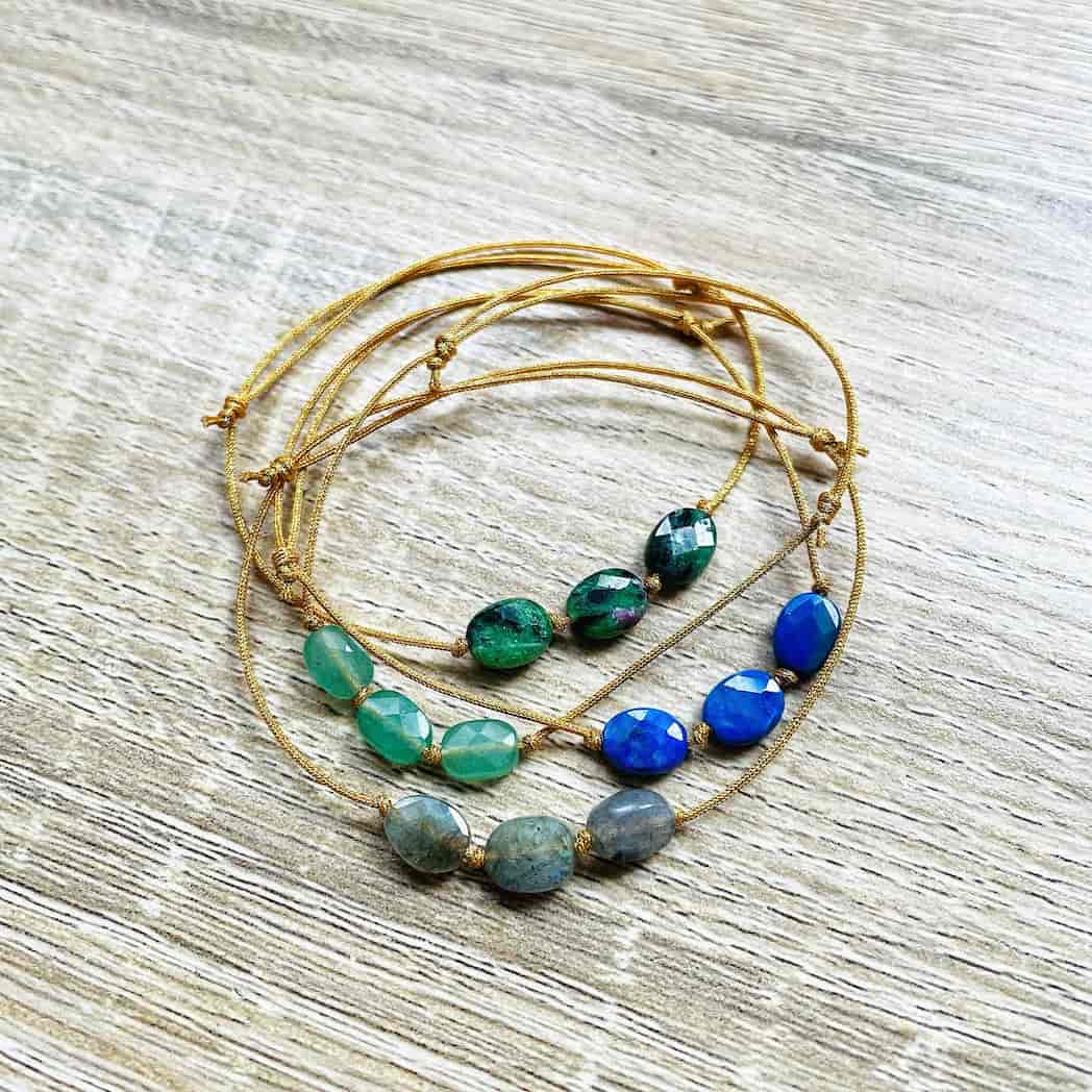 Bracelet lien coulissant pierres naturelles