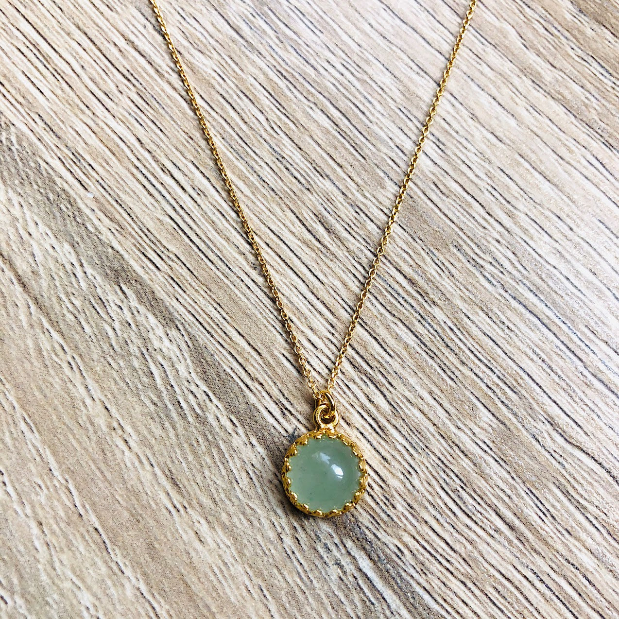 collier-fin-aventurine-verte-argent-dore