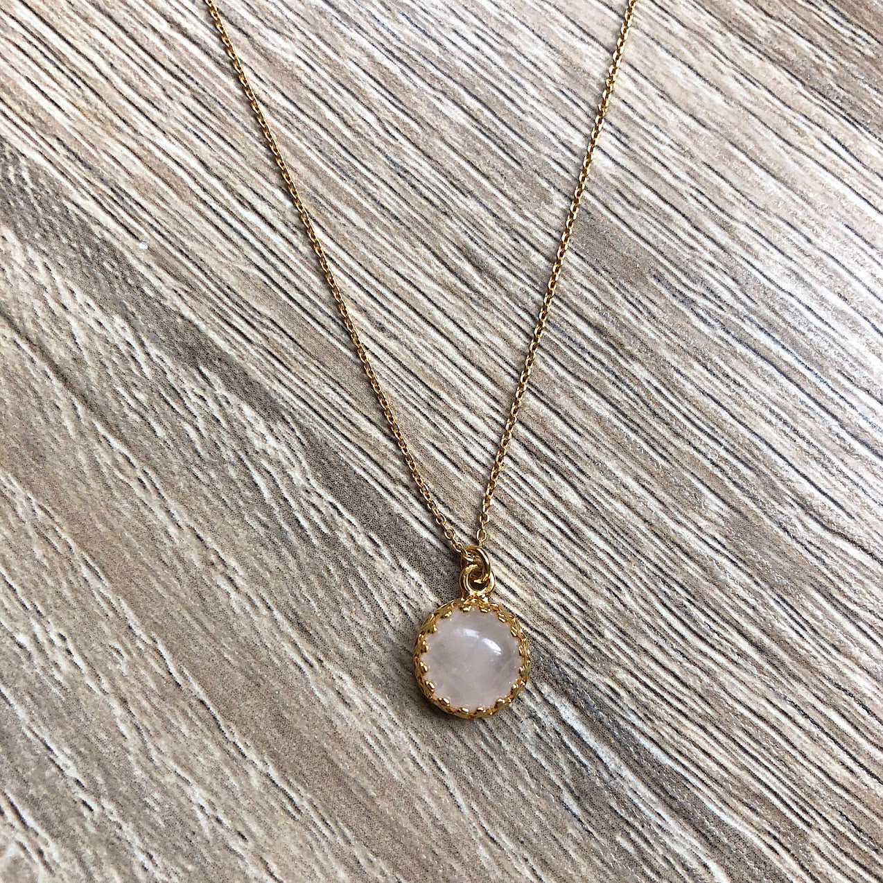 collier-fin-quartz-rose-argent-dore
