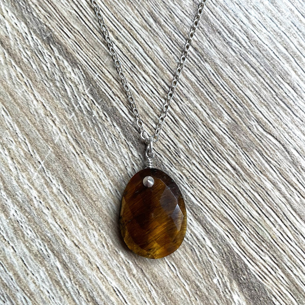 collier-œil-tigre-argent