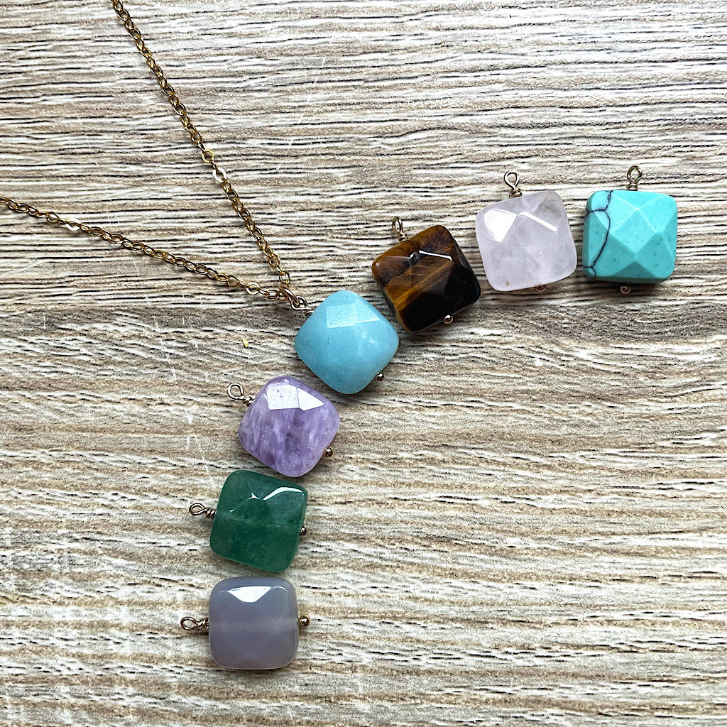Collier pierres naturelles carrées Mia