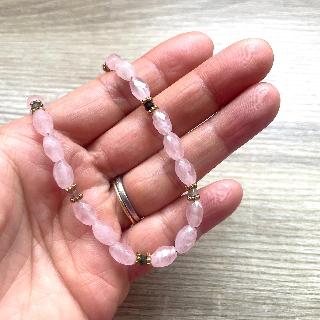 Collier Quartz rose modèle unique