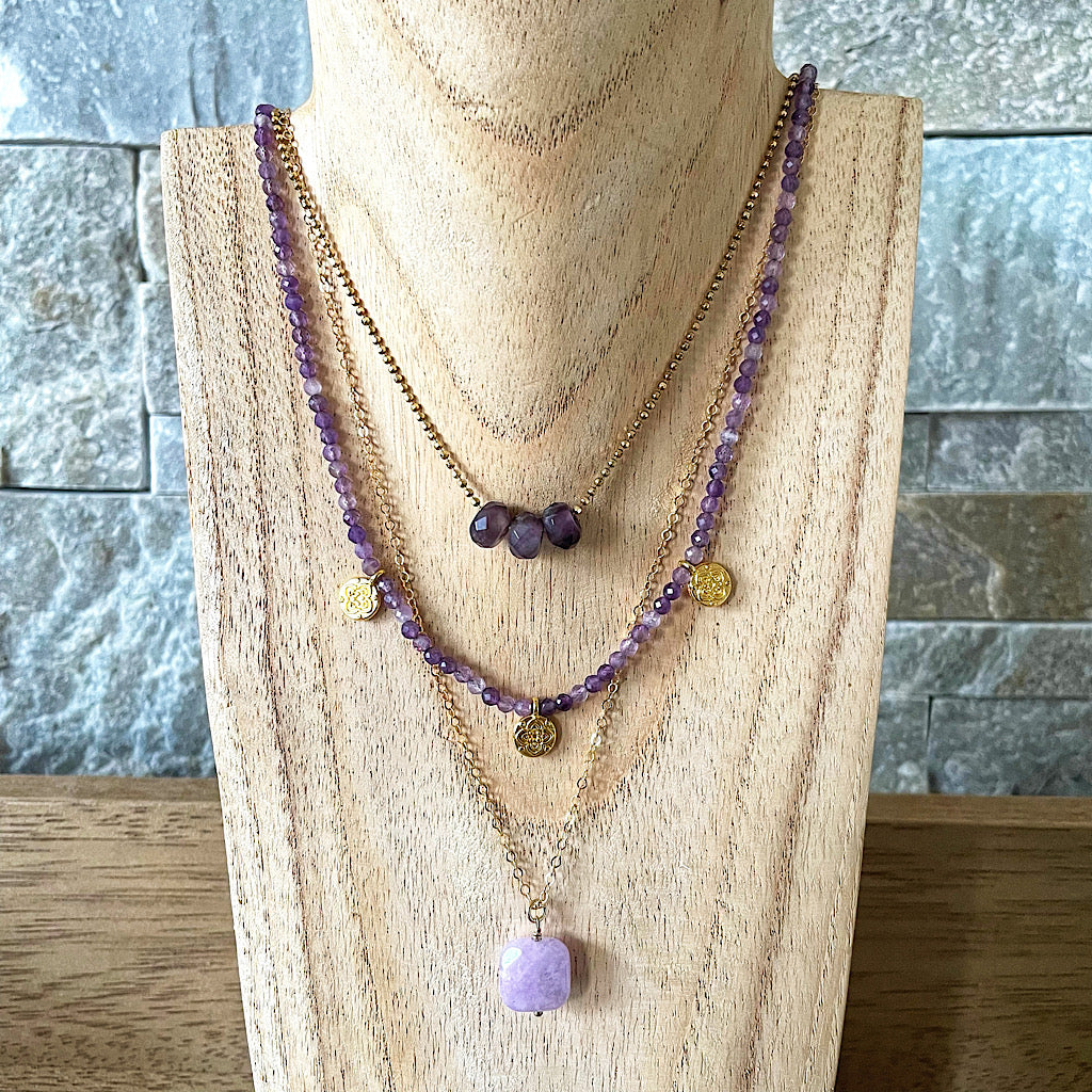 colliers-amethyste-accumulation