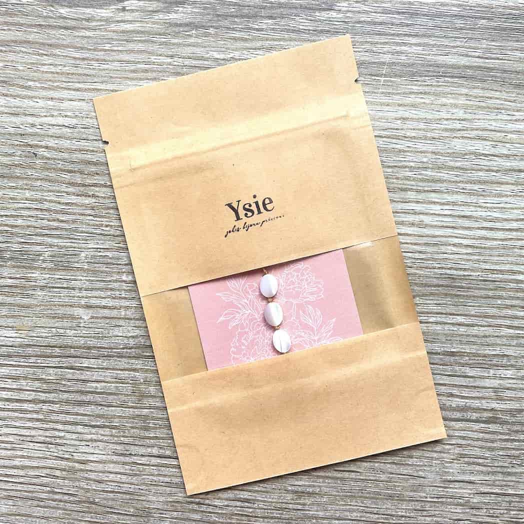 Emballage cadeau bracelet nacre blanche