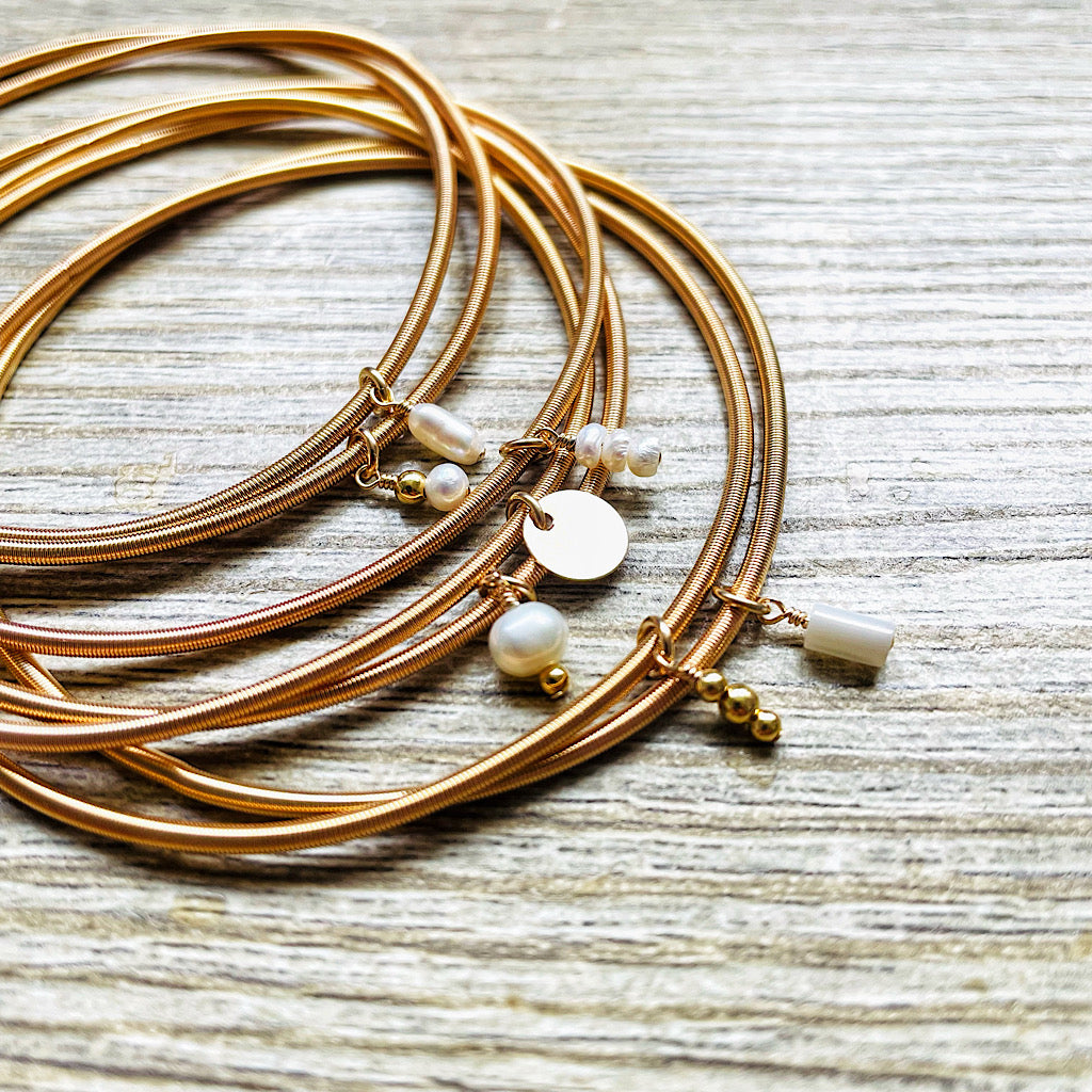 semainier-jonc-perles-dore