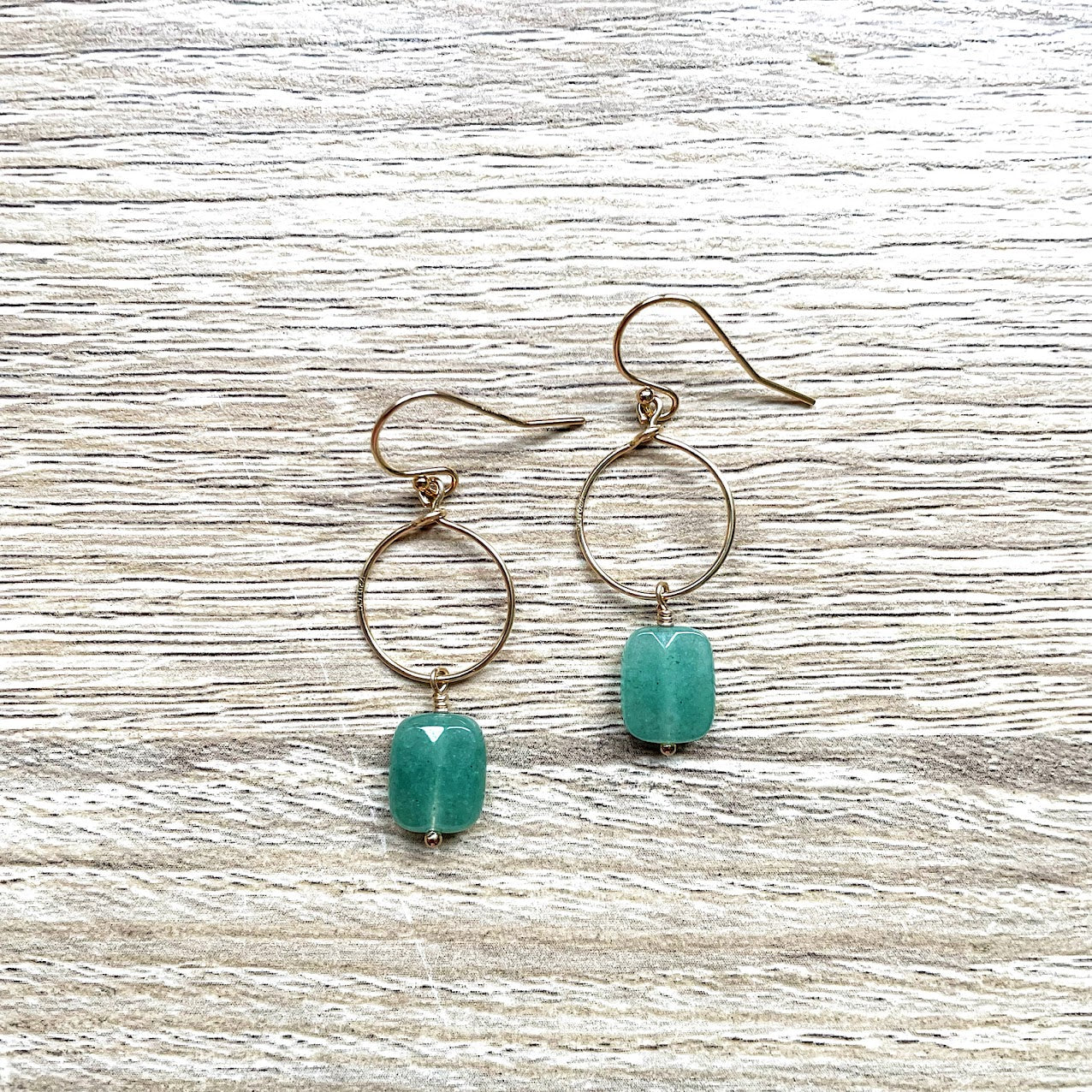 boucles-oreilles-aventurine-vert-plaque-or