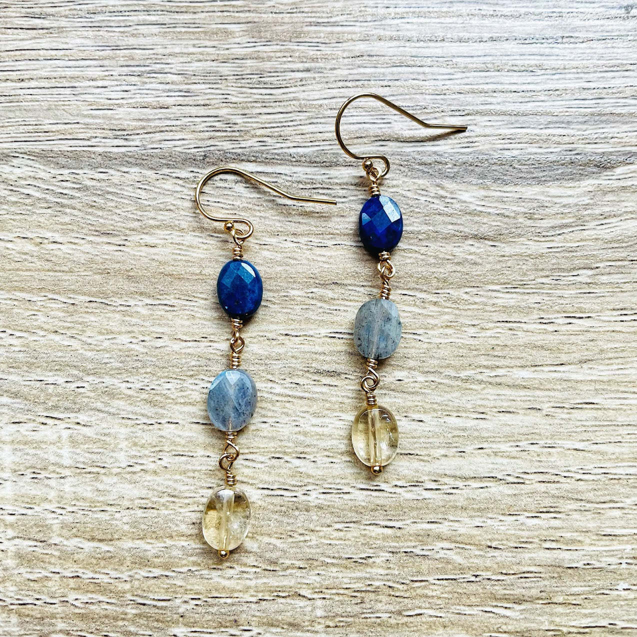 boucles-oreilles-pierres-naturelles-trio-plaque-or