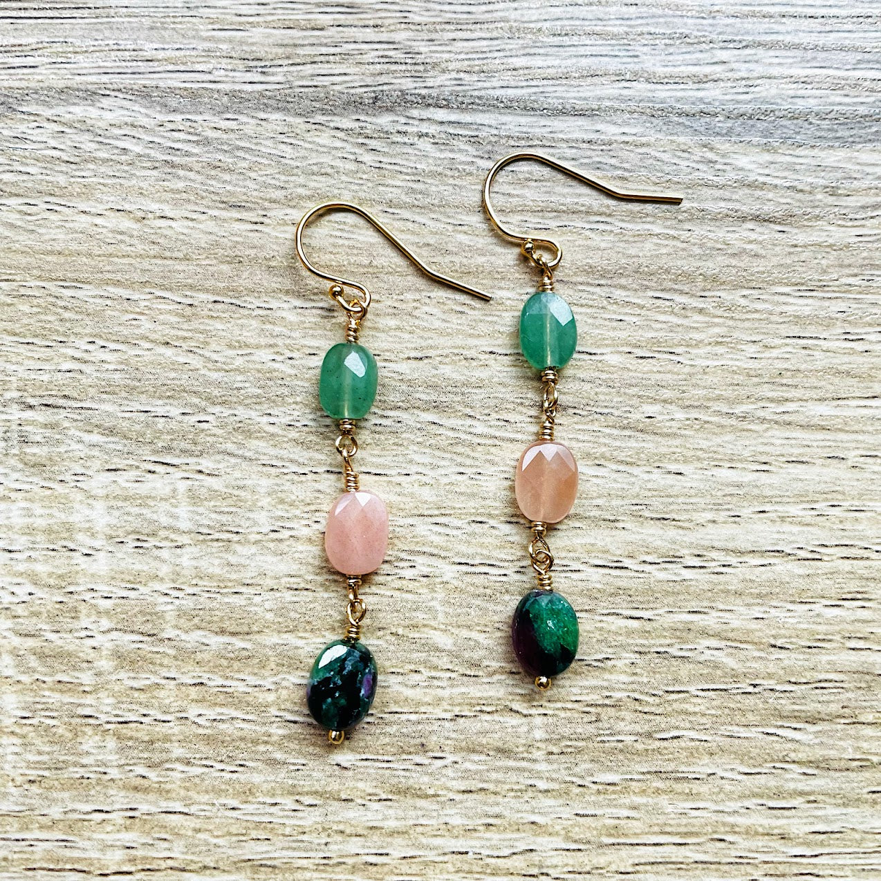 boucles-oreilles-pierres-naturelles-vert-trio-plaque-or