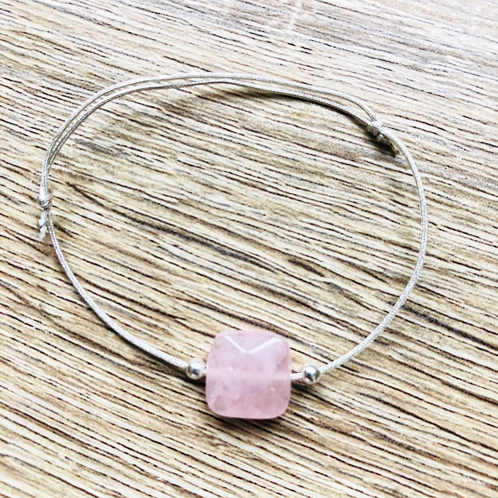 bracelet-cordon-coulissant-quartz-rose-carre-argent