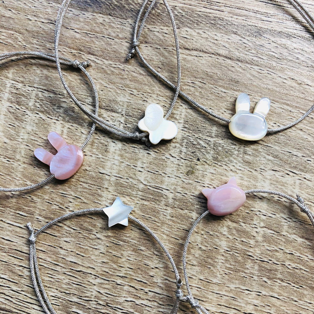 Bracelet en perles rose/ enfant/Atelier de Sylvie/Esprit Celtique/