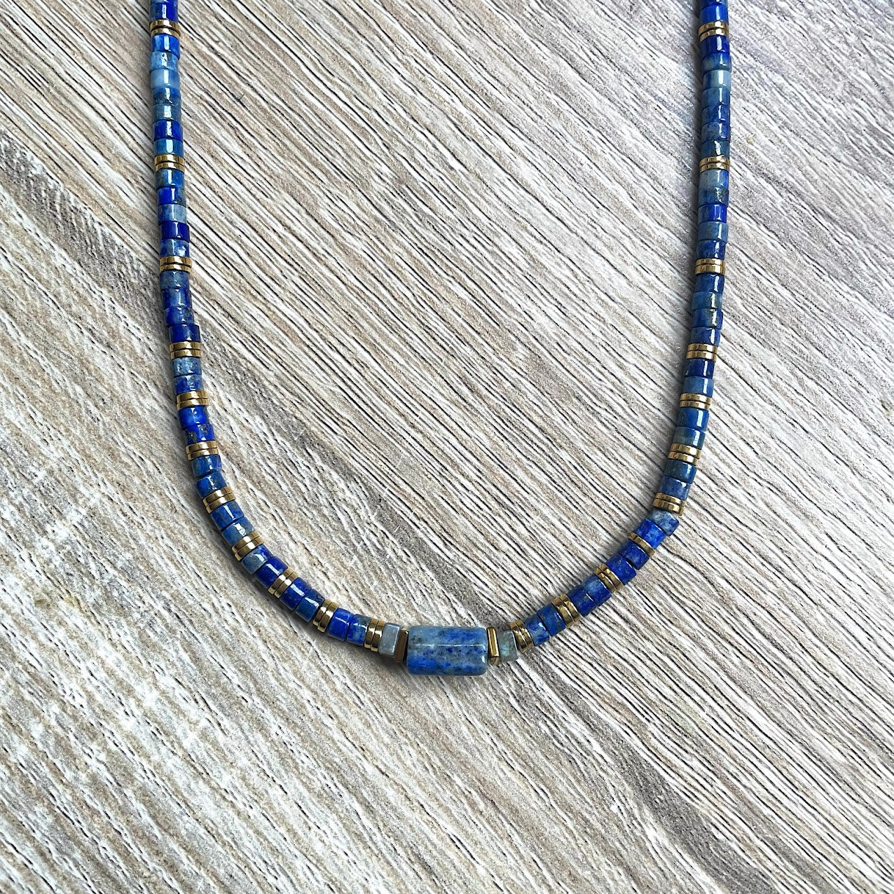 collier-lapis-lazuli-hematite-face