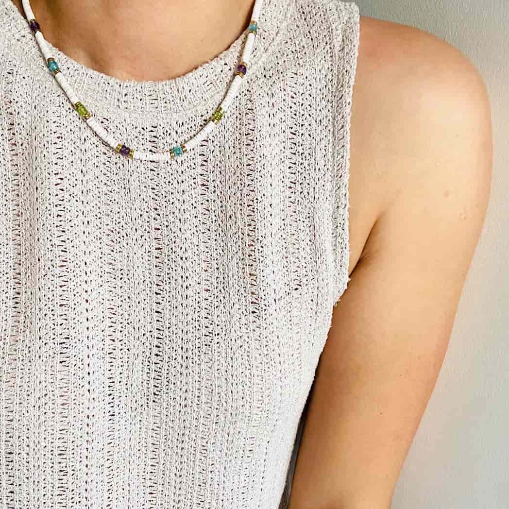 Collier surfer coquillage pierres naturelles