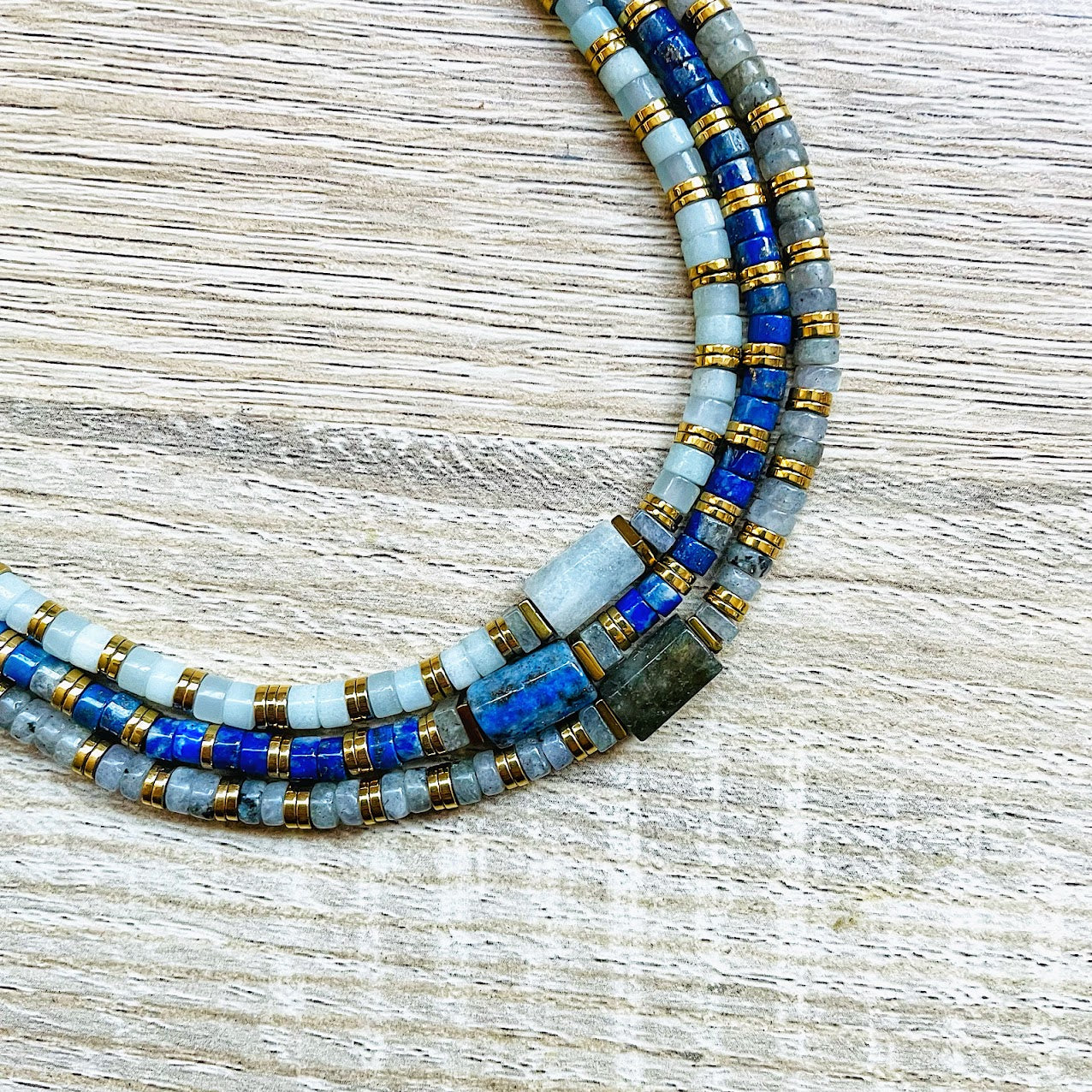 colliers-pierres-naturelles-hematite-zoom