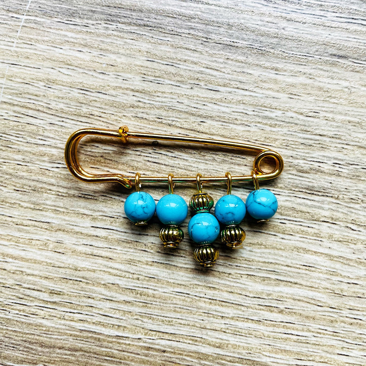 Broche Mathilde pierres naturelles