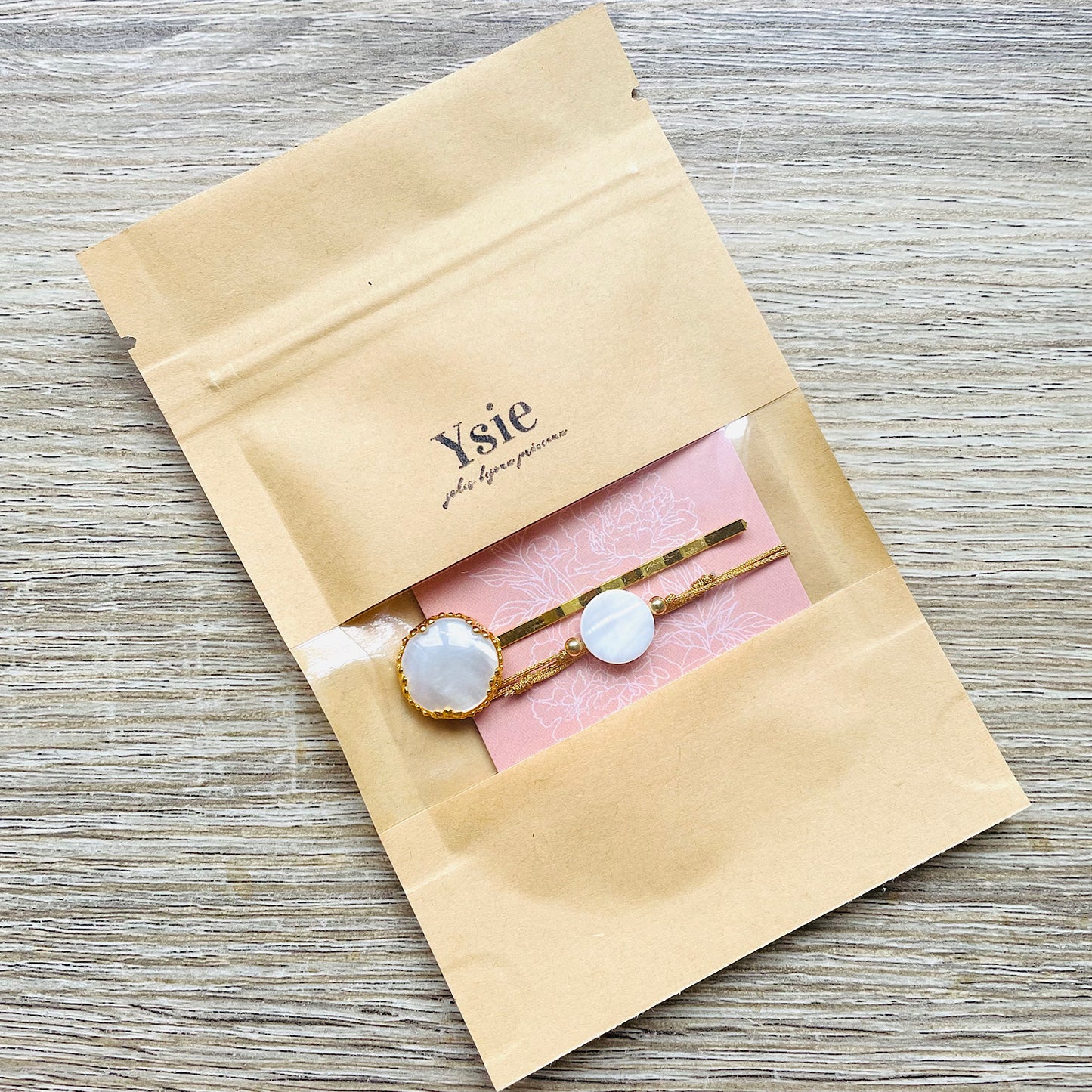 Pochette Cadeau bracelet et barrette nacre blanche Tendresse