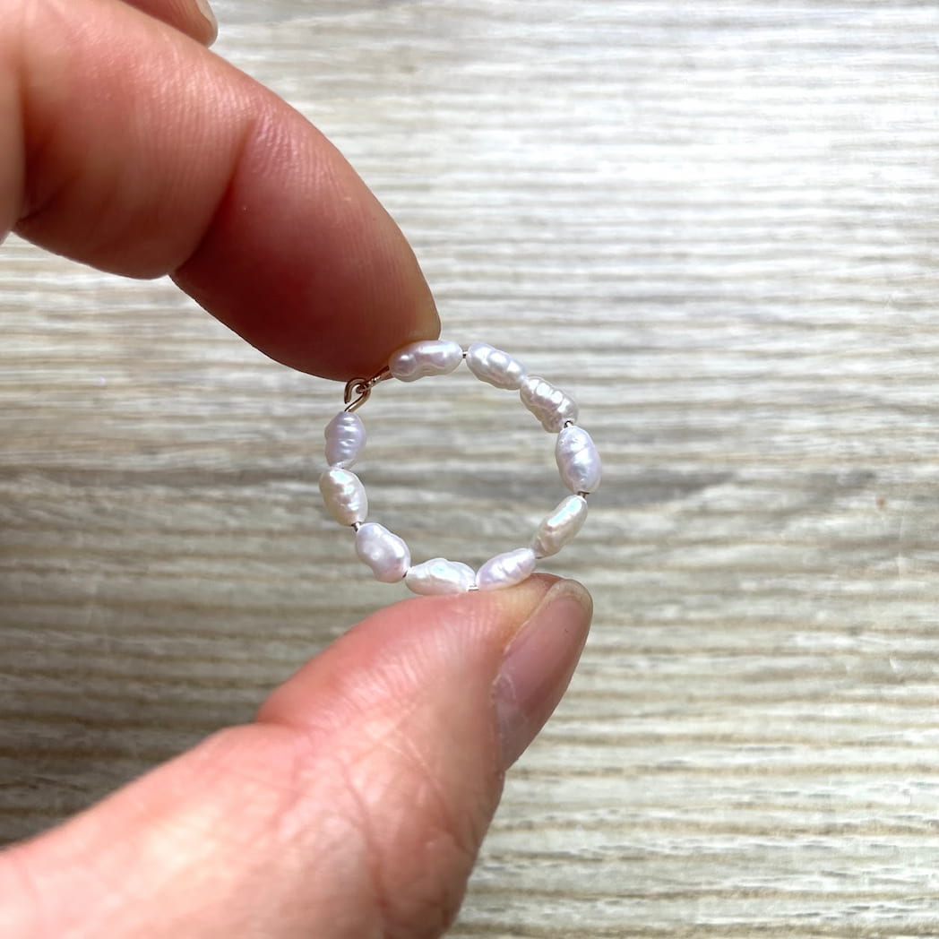 Bague en perles de culture