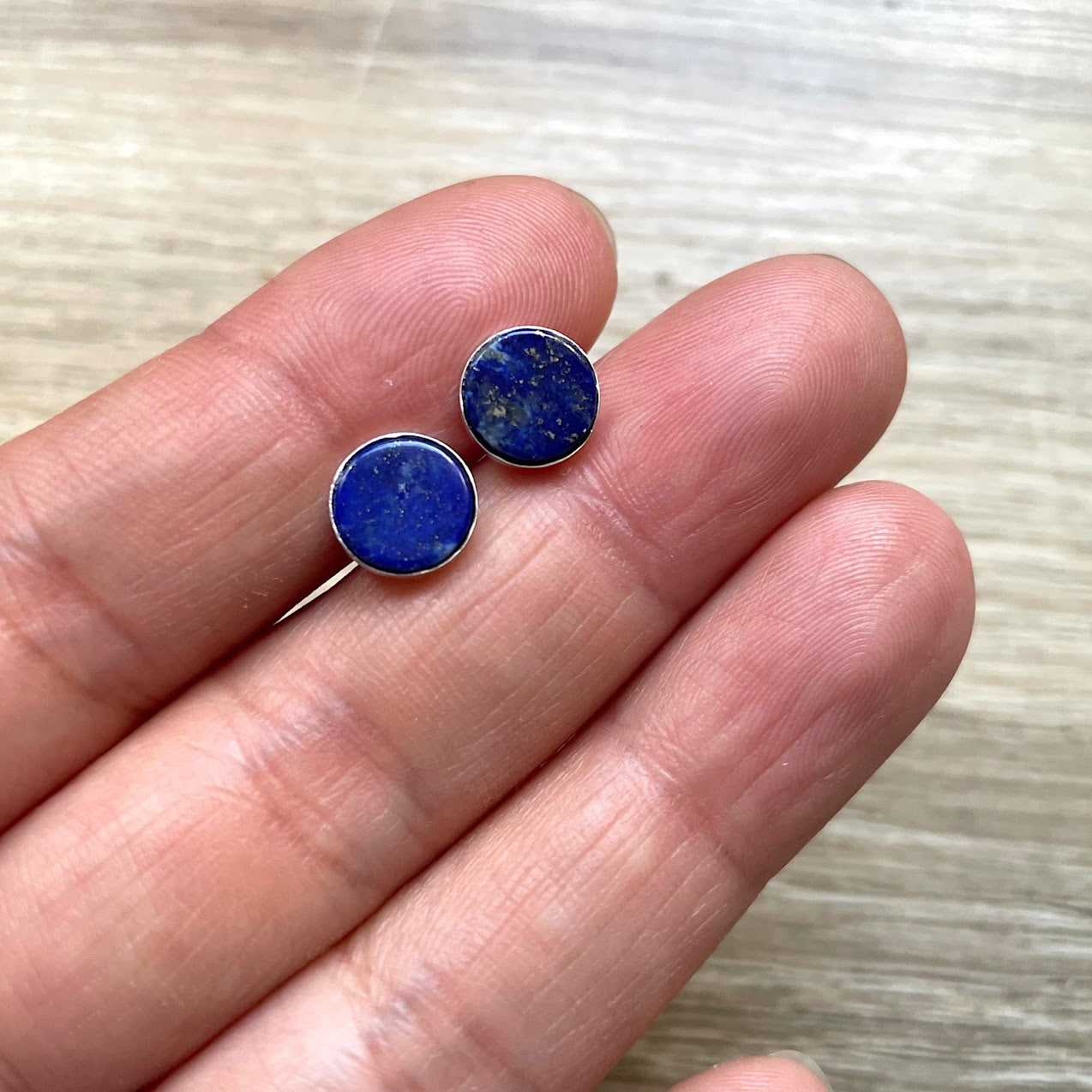 Boucles d'oreilles puces en Lapis Lazuli et argent