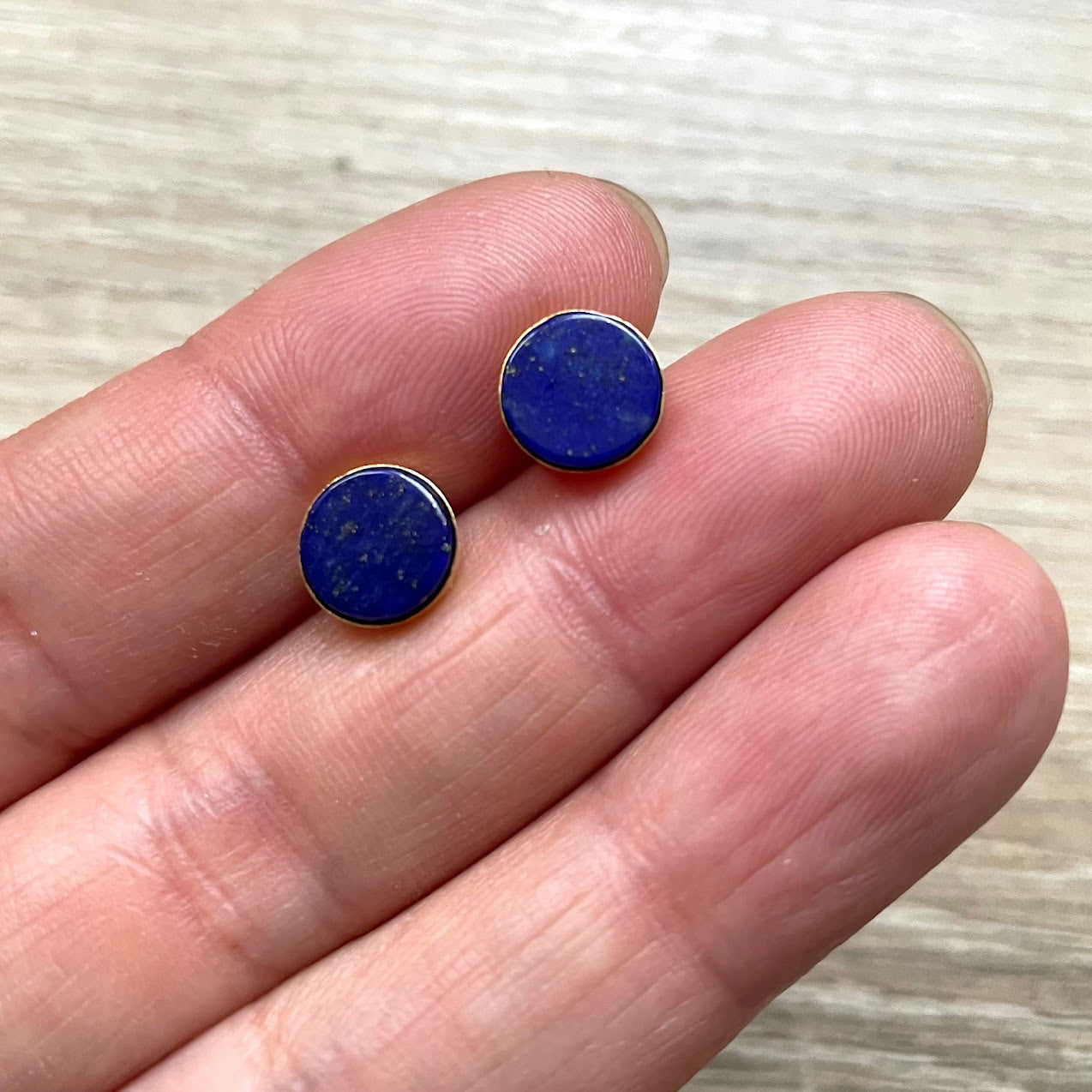 Boucles d'oreilles puces en Lapis Lazuli
