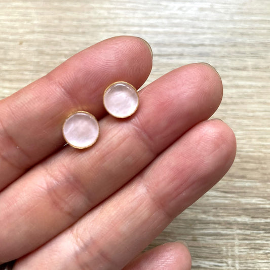 Boucles d'oreilles puces en Quartz rose