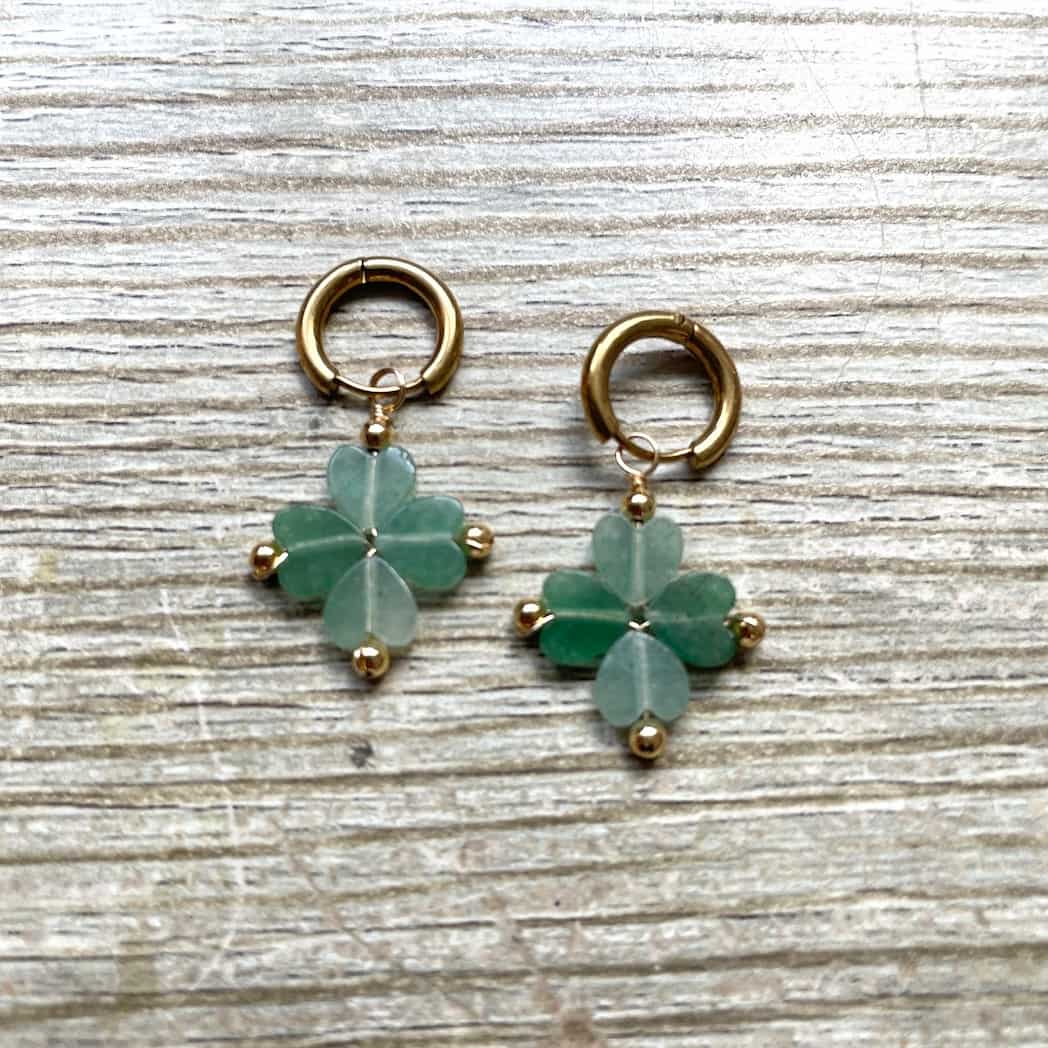Créoles trèfle en Aventurine verte 