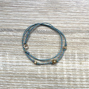 bracelet-cordon-multicolore-bleu