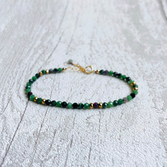 Bracelet en perles de Rubis Zoïsite