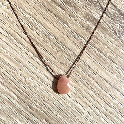 Collier Pierre de Soleil goutte cordon