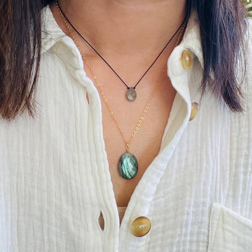 Ensemble de colliers en Labradorite