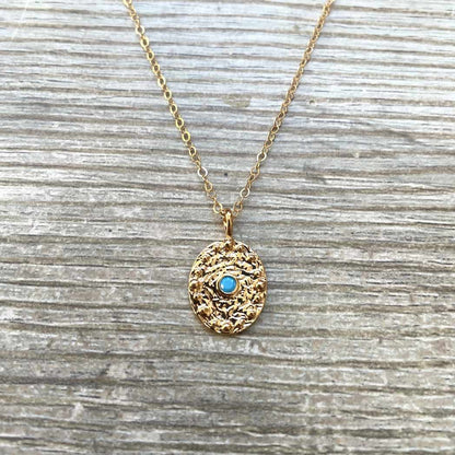 Collier médaille martelée