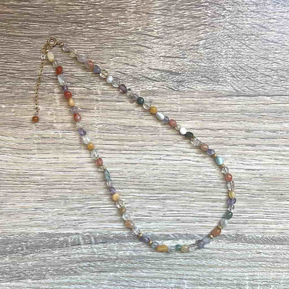 Collier pierres naturelles multicolores