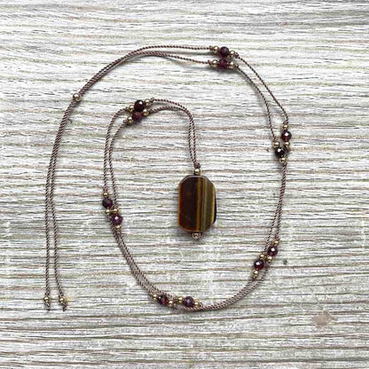 Collier en Œil de Tigre et Grenat