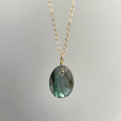 Collier pendentif Labradorite