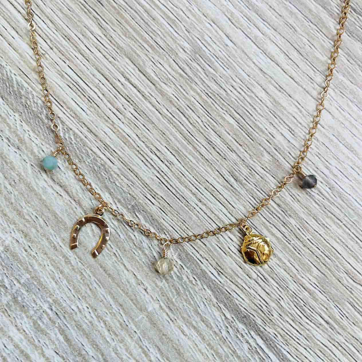 Verre et inox doré colliers et bracelets - Bijoux doigts de fée Verre et inox doré colliers et bracelets - Bijoux doigts de fée