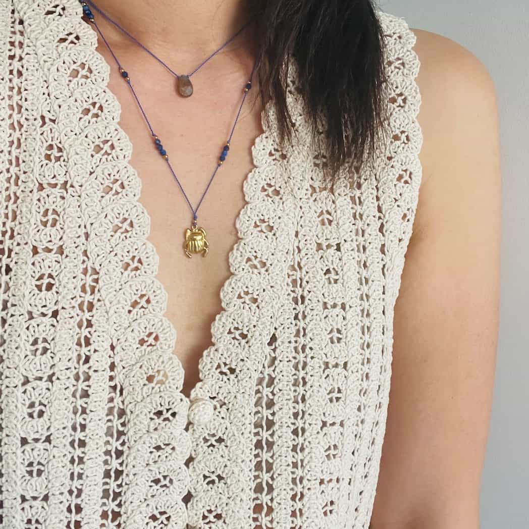 Collier Scarabée et pierres naturelles