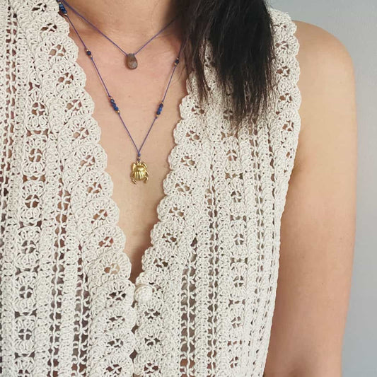 Collier Scarabée et pierres naturelles