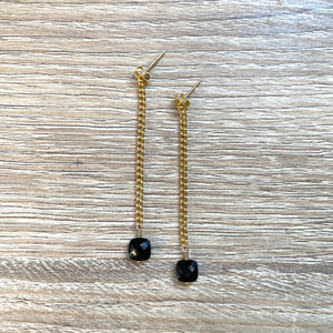Puces d’oreilles chaîne pierres naturelles argent doré