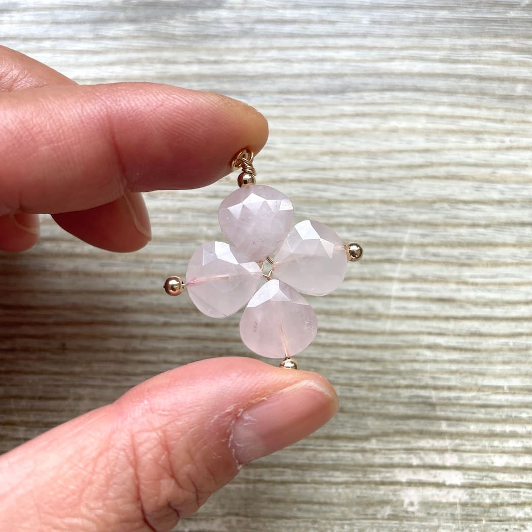 Pendentif Trèfle en Quartz rose