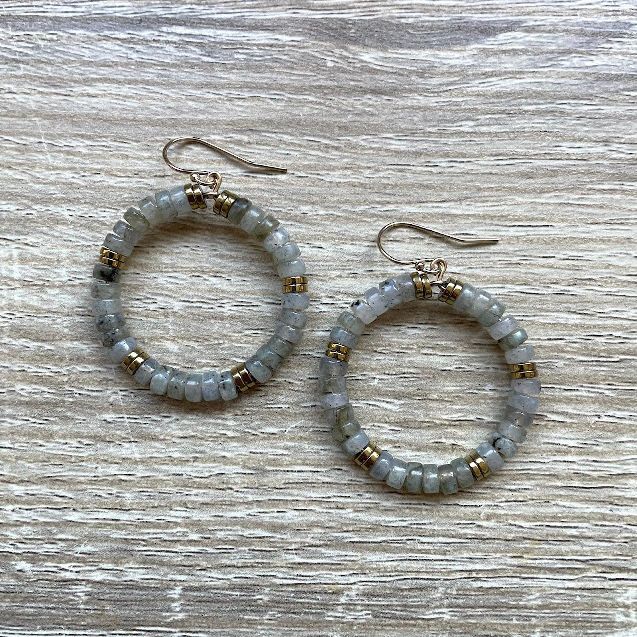 boucles-oreilles-labradorite-hematite-plaque-or