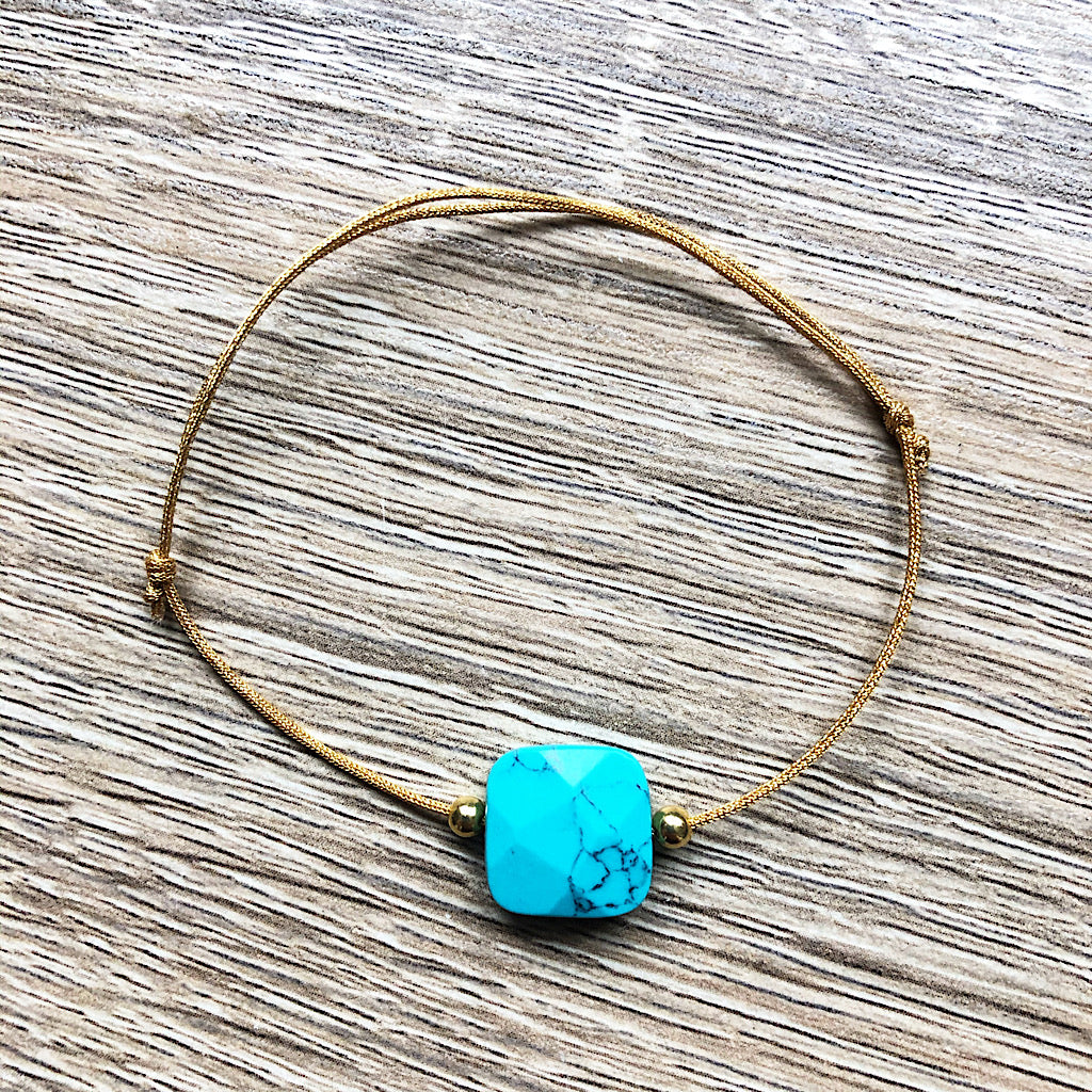 bracelet-cordon-coulissant-howlite-turquoise-carre